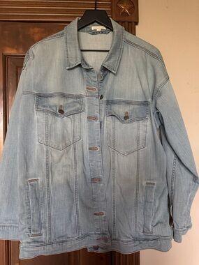 Eileen Fisher Oversized Light Wash Denim Jacket - Classic Trucker Style